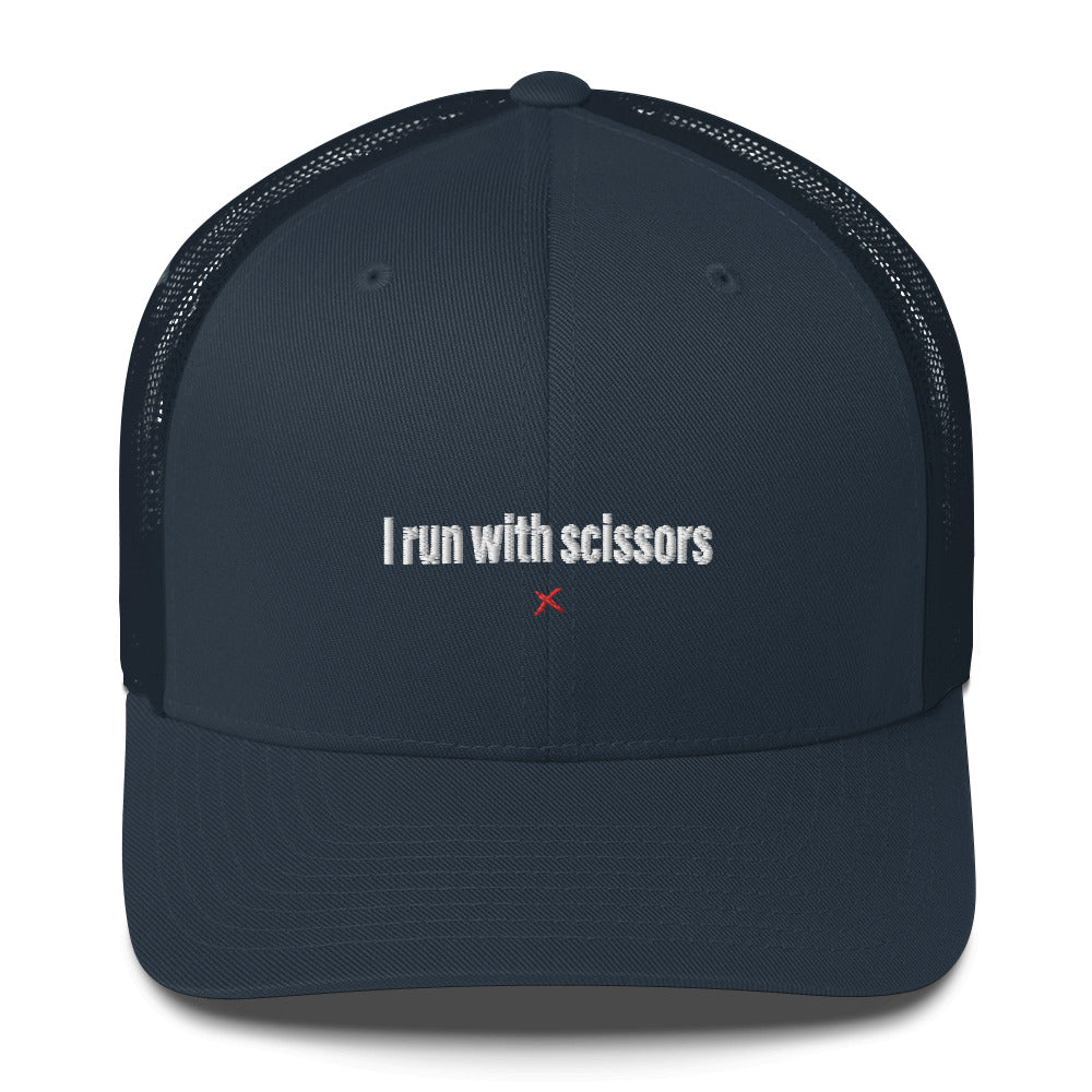 I run with scissors - Hat