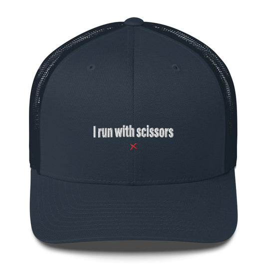 I run with scissors - Hat
